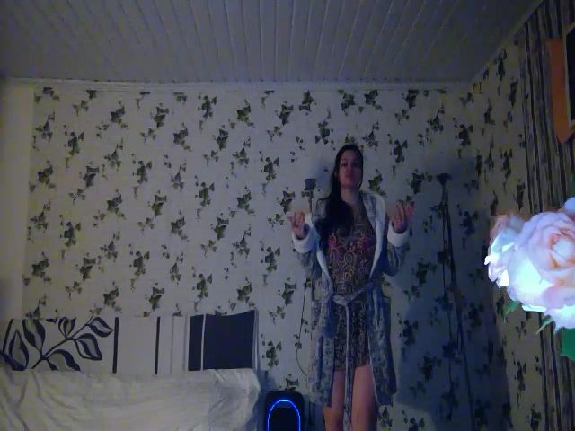 Live sex webcam photo for LuluDumy7 #272647720