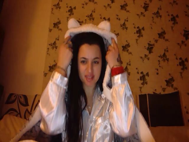 Live sex webcam photo for LuluDumy7 #272650496