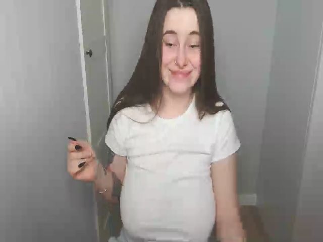 Live sex webcam photo for LulubiSo #272657227