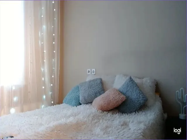 Live sex webcam photo for LulyXX #271988581