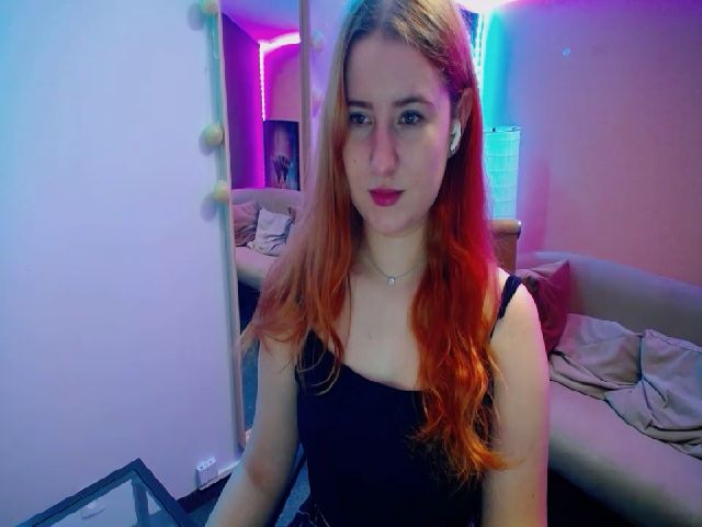 Live sex webcam photo for LunaFoxy #273674337