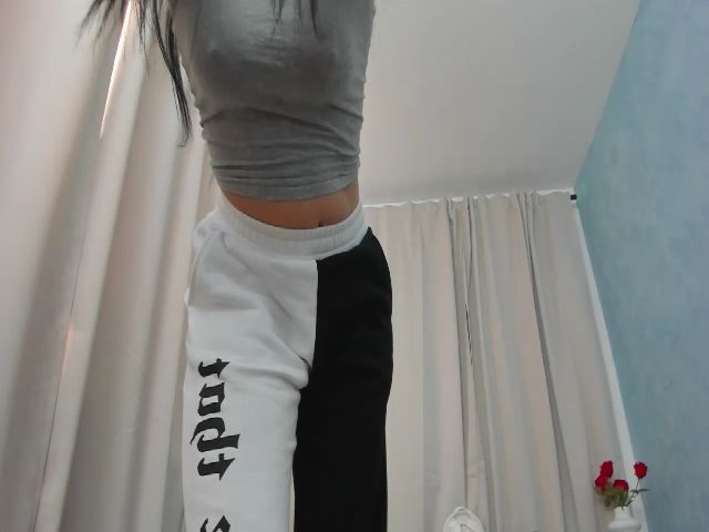 Live sex webcam photo for LunaRa3 #273158101