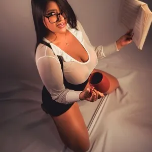 Live sex webcam photo for Luna_Taylors