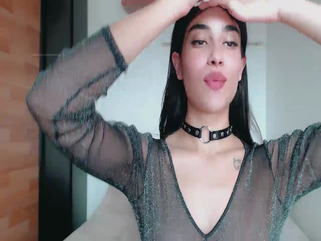 Live sex webcam photo for Luna_candyy #272164519