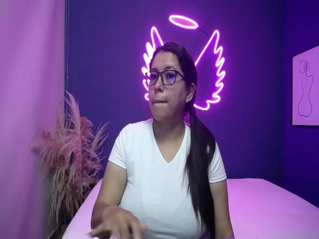 Live sex webcam photo for Luna_gamer4k #272298730