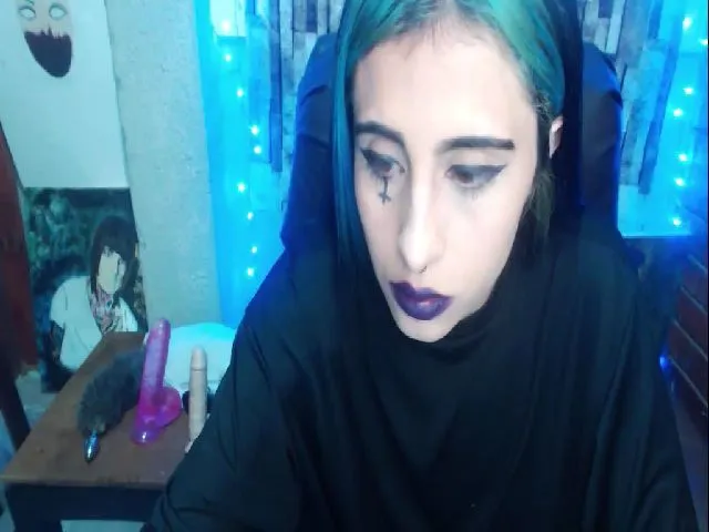 Live sex webcam photo for Luna_lunatic #272347979