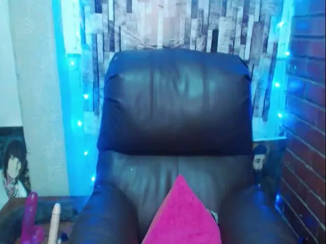 Live sex webcam photo for Luna_lunatic #272349243