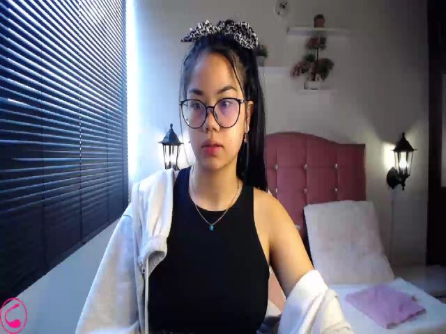 Live sex webcam photo for Luna_tey #273474019