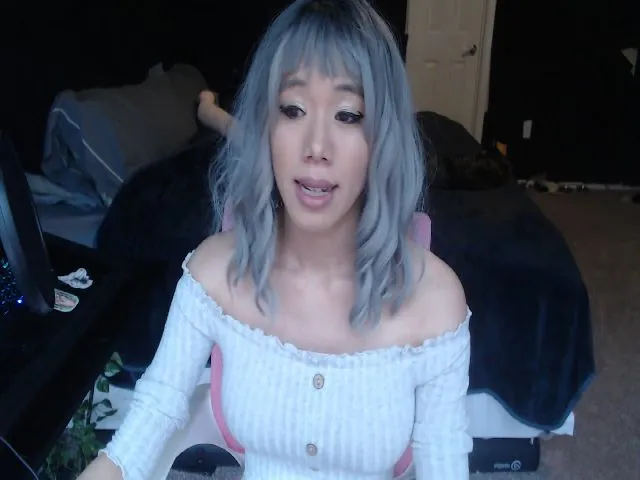 Live sex webcam photo for LunariGoddess #271936647