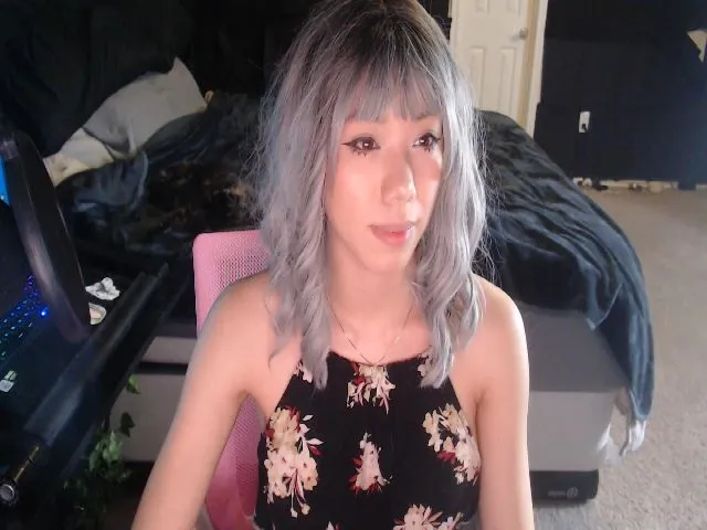 Live sex webcam photo for LunariGoddess #272234691