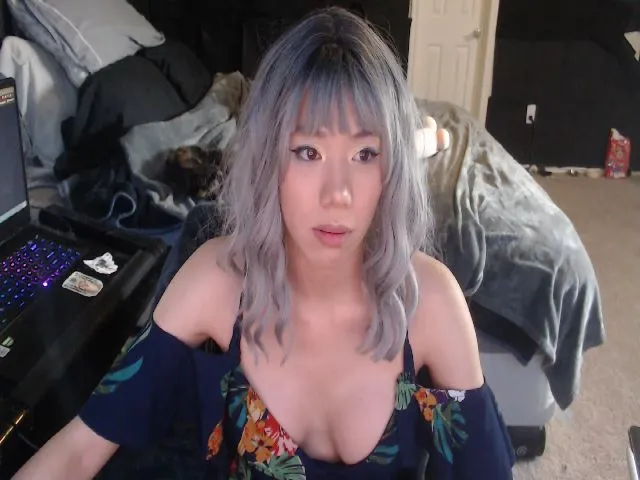 Live sex webcam photo for LunariGoddess #272364547