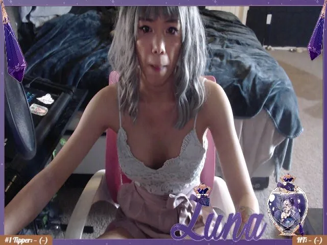 Live sex webcam photo for LunariGoddess #272571663