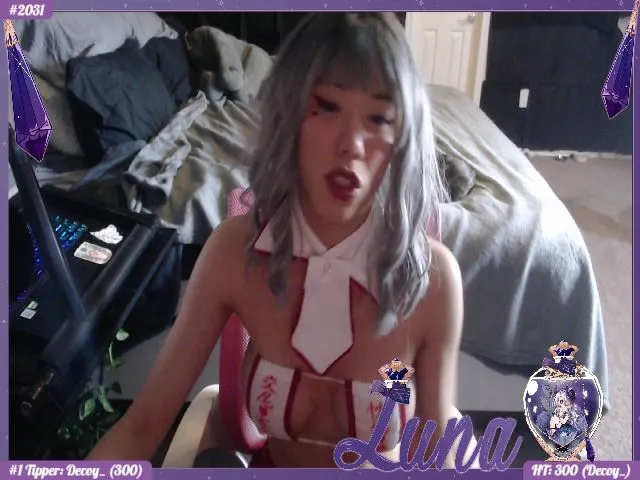 Live sex webcam photo for LunariGoddess #272705466