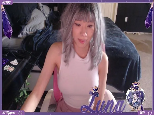 Live sex webcam photo for LunariGoddess #272739387