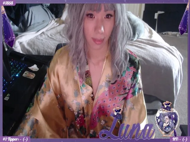 Live sex webcam photo for LunariGoddess #272825072