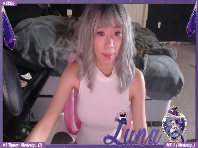 Live sex webcam photo for LunariGoddess #273019122