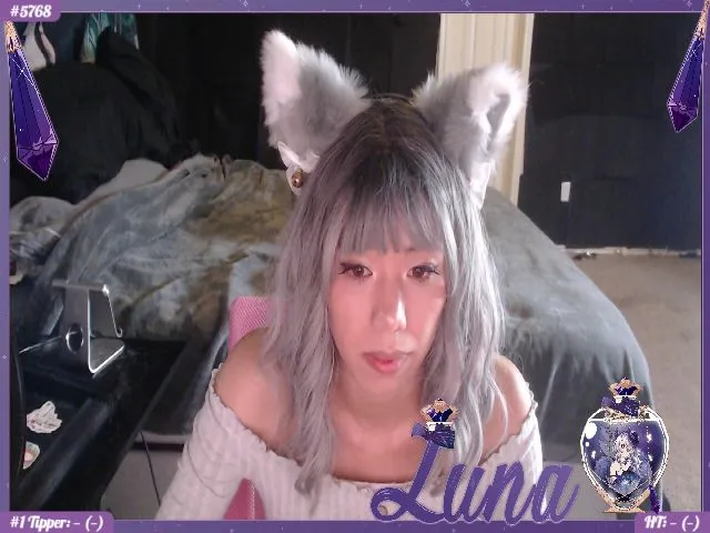 Live sex webcam photo for LunariGoddess #273070382
