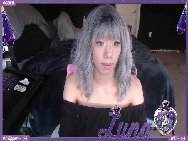Live sex webcam photo for LunariGoddess #273102543