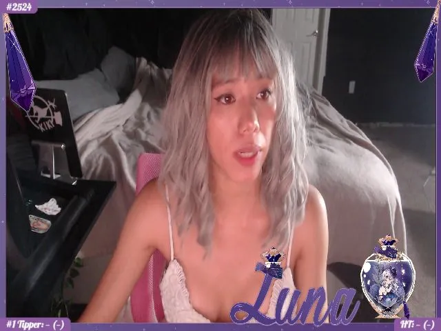 Live sex webcam photo for LunariGoddess #273278791