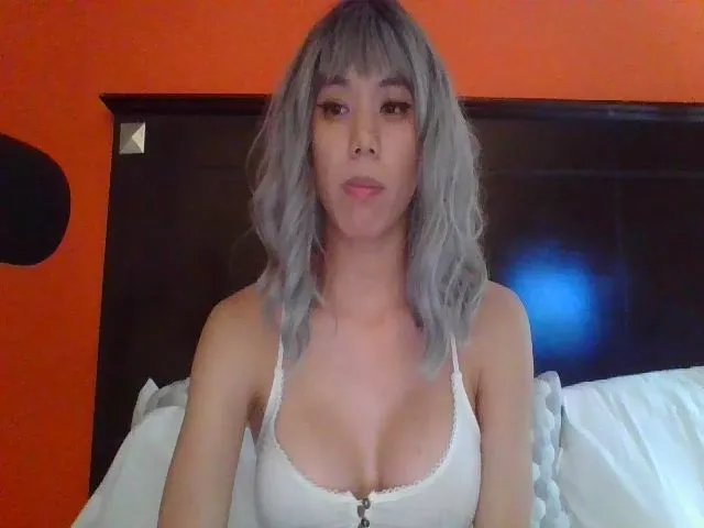 Live sex webcam photo for LunariGoddess #273609192