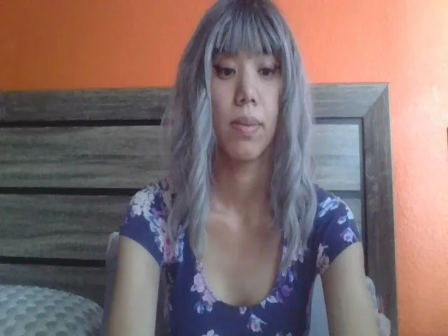 Live sex webcam photo for LunariGoddess #273936945