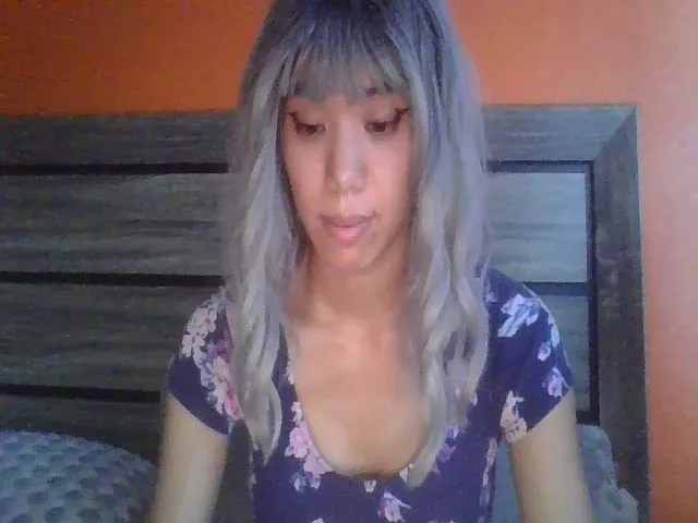 Live sex webcam photo for LunariGoddess #273937105