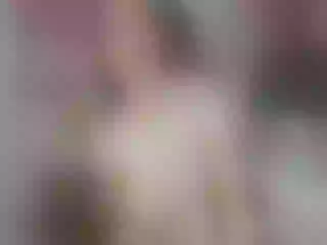 Live sex webcam photo for Ly_mor_ #273350111