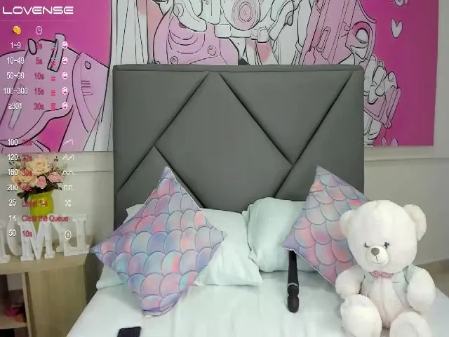 Live sex webcam photo for Ly_mor_ #273353207