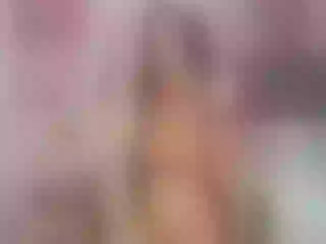 Live sex webcam photo for Ly_mor_ #273379658