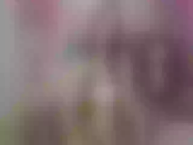 Live sex webcam photo for Ly_mor_ #273456223