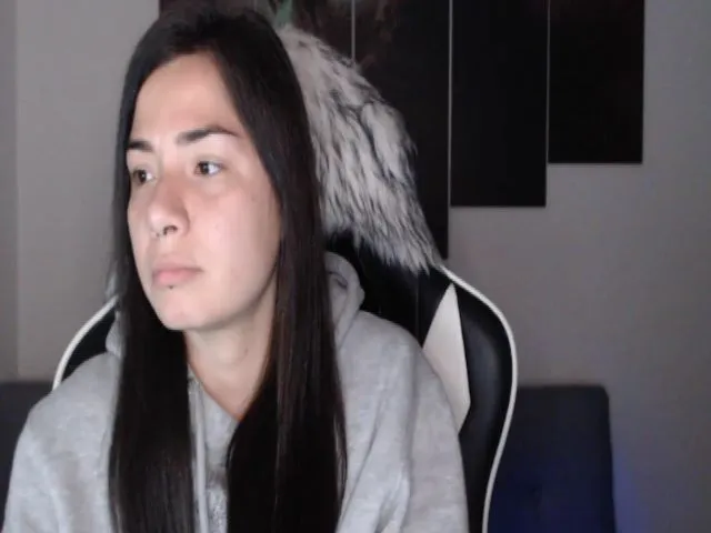 Live sex webcam photo for LycanGirl #272141557