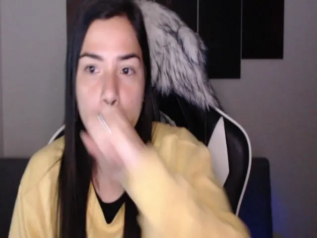 Live sex webcam photo for LycanGirl #272626888