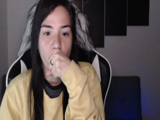 Live sex webcam photo for LycanGirl #273113205