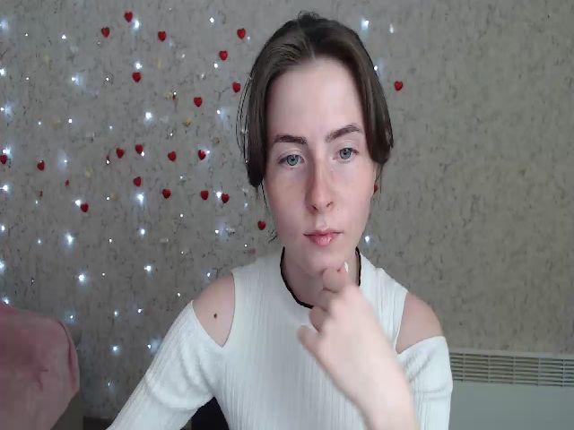 Live sex webcam photo for LycheePie #273293026