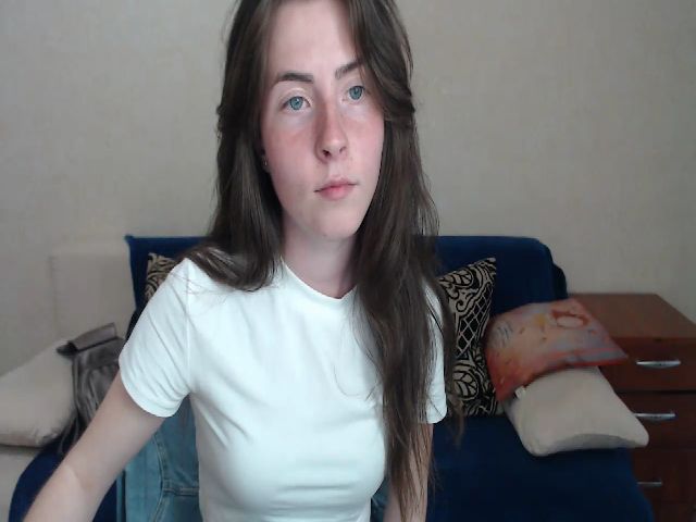 Live sex webcam photo for LycheePie #273358845