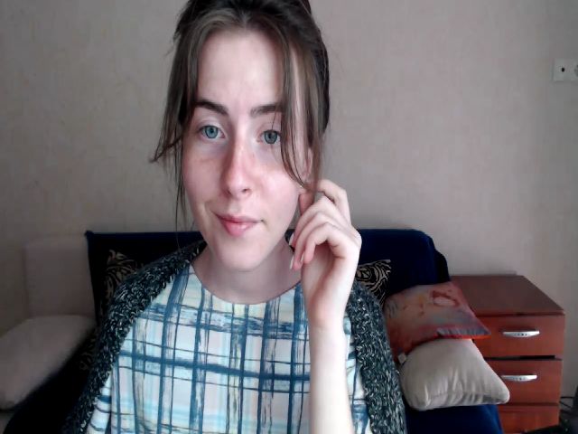 Live sex webcam photo for LycheePie #273380217