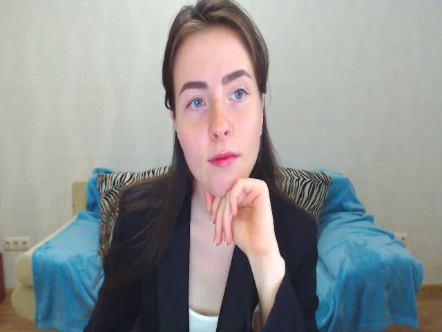 Live sex webcam photo for LycheePie #273524640