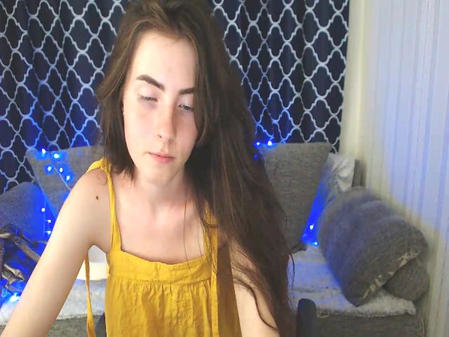 Live sex webcam photo for LycheePie #273730958