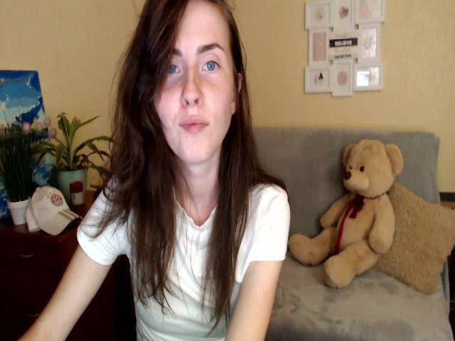 Live sex webcam photo for LycheePie #274095214