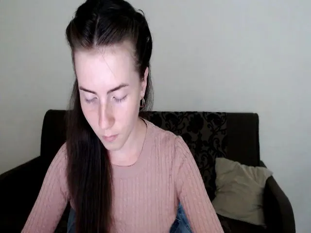 Live sex webcam photo for LycheePie #274604100