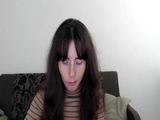 Live sex webcam photo for LycheePie #275273632