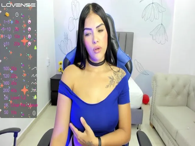 Live sex webcam photo for Lys_with #272535294