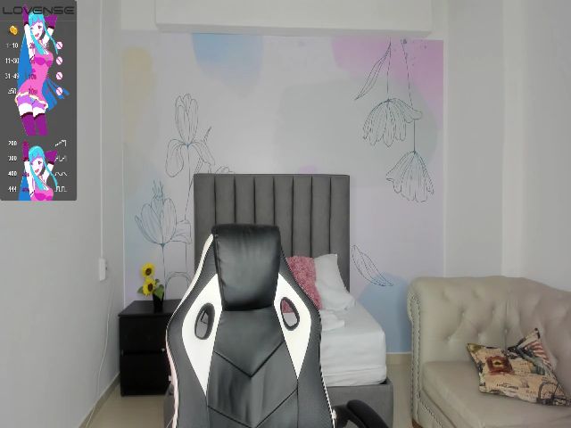 Live sex webcam photo for Lys_with #273578988