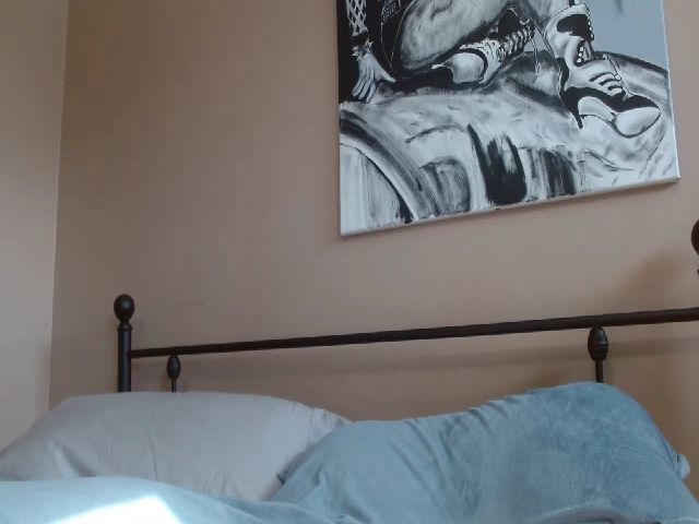 Live sex webcam photo for MILFMikkiXO #272070179