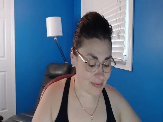 Live sex webcam photo for MILF_Kori #273746142