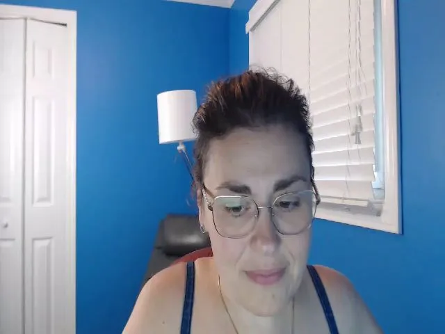 Live sex webcam photo for MILF_Kori #273759838