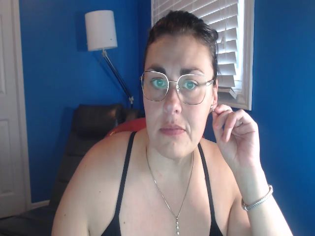 Live sex webcam photo for MILF_Kori #274241283