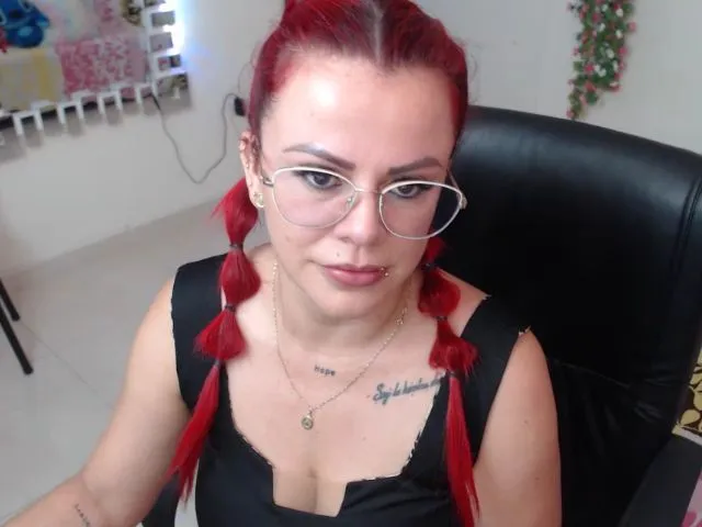 Live sex webcam photo for MILF_karol #271913880