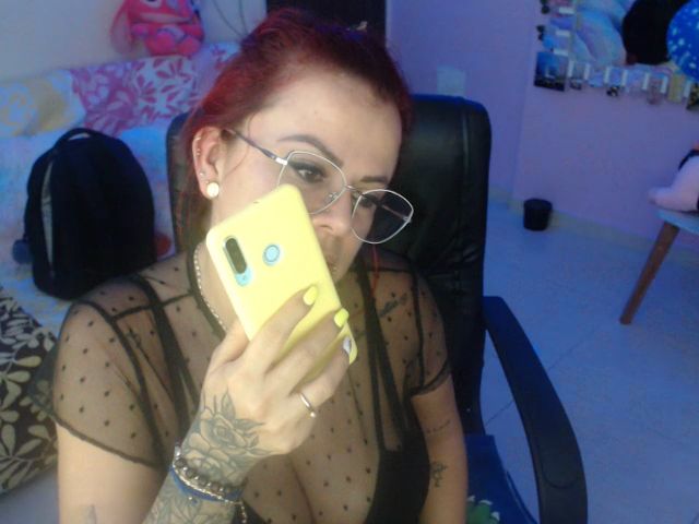 Live sex webcam photo for MILF_karol #273453758
