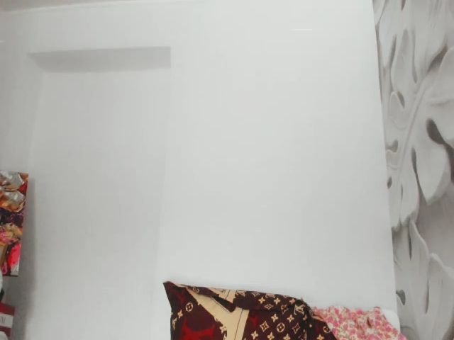 Live sex webcam photo for MISHEL_LOVE #272262711